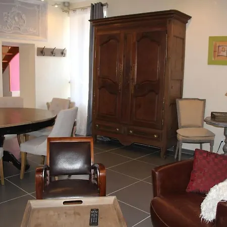 Gites De Climats De 3 A 6 Personnes Beaune  Exterior photo